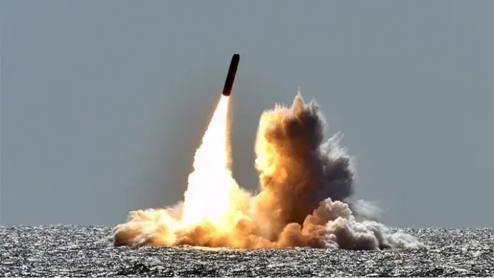 Nga xem xét khả năng nối lại thử vũ khí hạt nhân